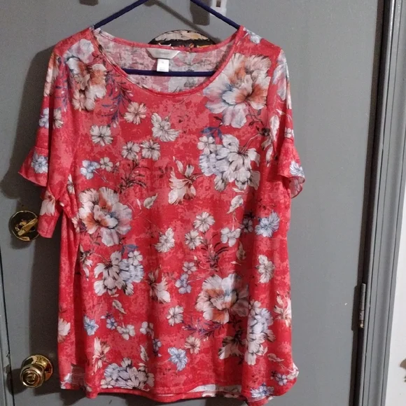 CJ Banks, Vibrant And Stylish Floral Red Women's Top - Picture 1 of 4